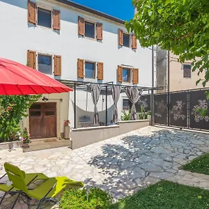 apartment-ire-karsete.in-istria.net/